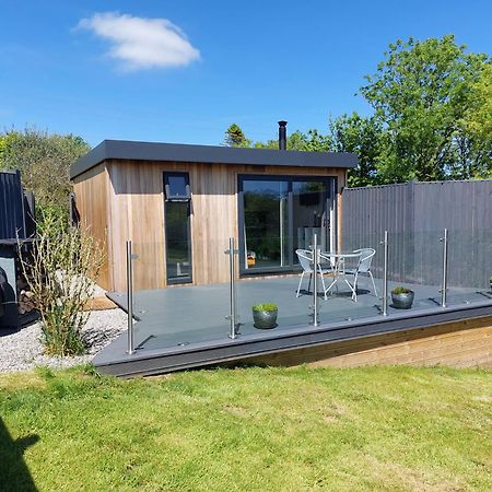The Den - Modern Cabin With Wood Burning Stove Ludchurch المظهر الخارجي الصورة