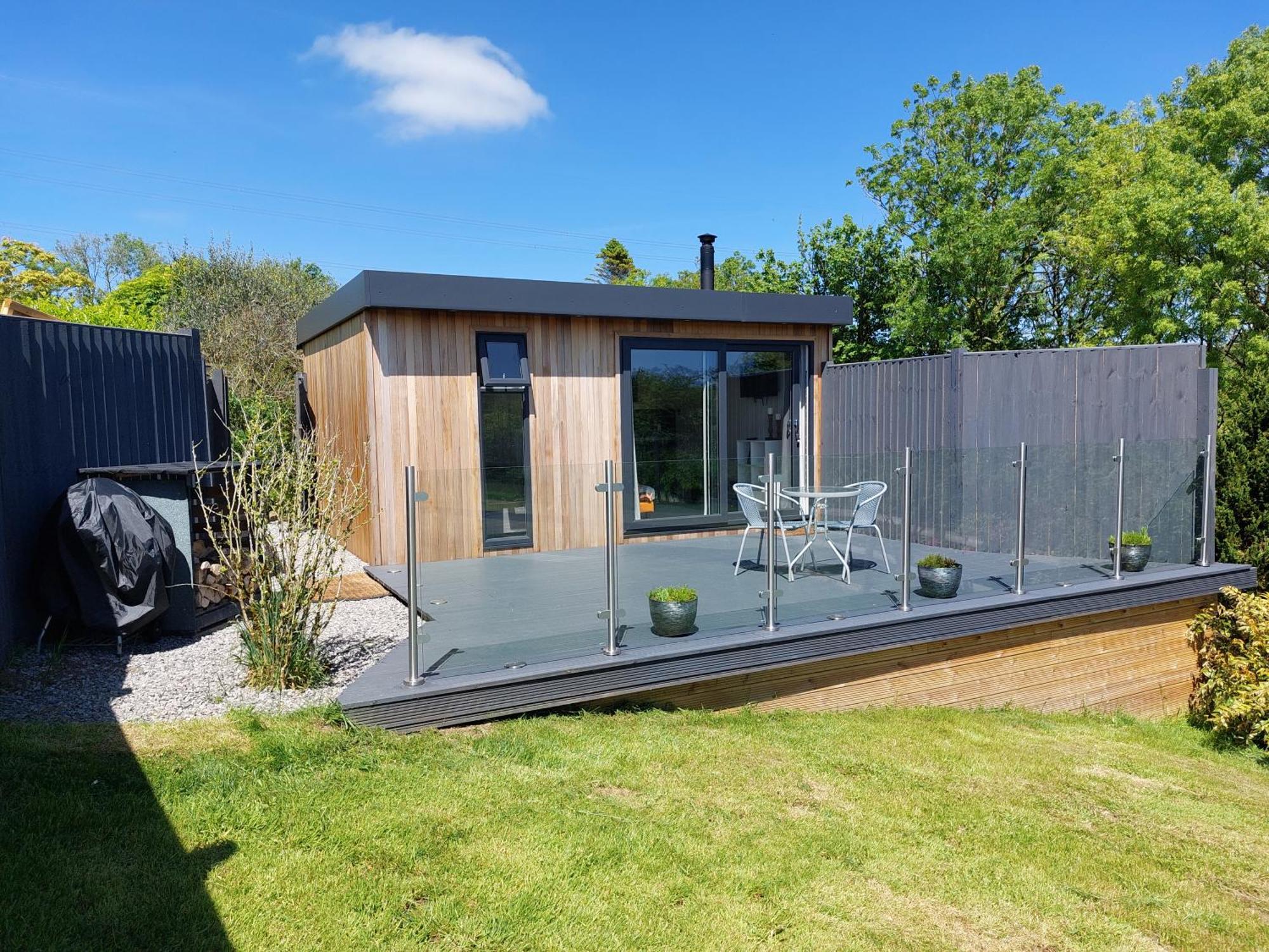 The Den - Modern Cabin With Wood Burning Stove Ludchurch المظهر الخارجي الصورة